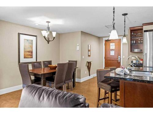 314-187 Kananaskis Way, Canmore, AB - Indoor Photo Showing Dining Room