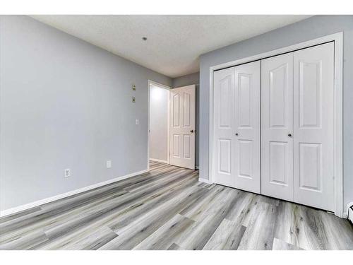 1214-6635 25 Avenue Ne, Calgary, AB - Indoor Photo Showing Other Room