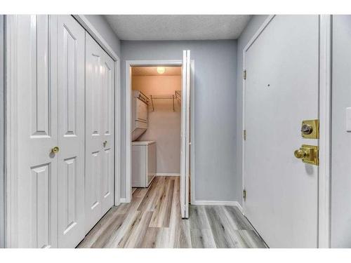 1214-6635 25 Avenue Ne, Calgary, AB - Indoor Photo Showing Other Room