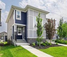 84 Edith Gate NW Calgary, AB T3R 1S6