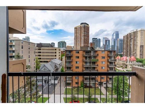 701-733 14 Ave Sw, Calgary, AB - Outdoor With Balcony