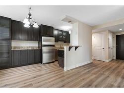 701-733 14 Ave SW Calgary, AB T2R 0N3