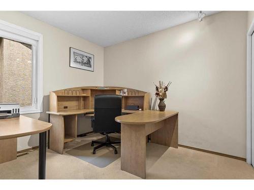 492 Silvergrove Gardens Nw, Calgary, AB - Indoor Photo Showing Office