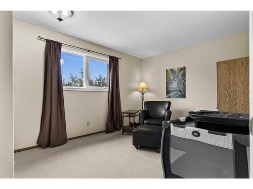 492 Silvergrove Gardens Nw, Calgary, AB - Indoor Photo Showing Other Room