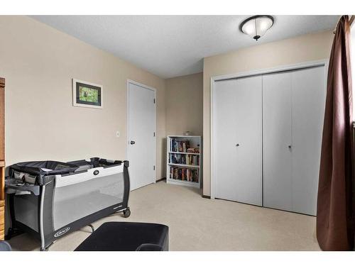 492 Silvergrove Gardens Nw, Calgary, AB - Indoor Photo Showing Other Room