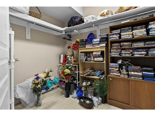 492 Silvergrove Gardens Nw, Calgary, AB - Indoor With Storage