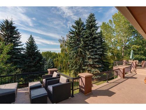 39 Anatapi Lane Sw, Calgary, AB - Outdoor