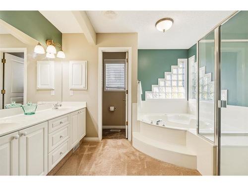 515 Sierra Morena Place Sw, Calgary, AB - Indoor Photo Showing Bathroom