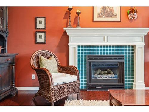 515 Sierra Morena Place Sw, Calgary, AB - Indoor Photo Showing Living Room With Fireplace