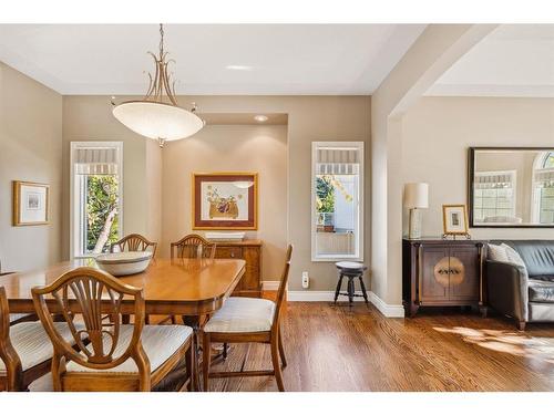 515 Sierra Morena Place Sw, Calgary, AB - Indoor Photo Showing Dining Room