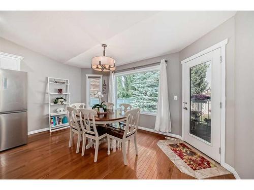 526 Carriage Lane Drive, Carstairs, AB - Indoor Photo Showing Dining Room