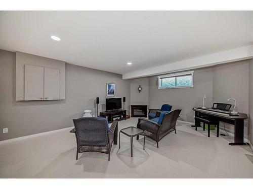 526 Carriage Lane Drive, Carstairs, AB - Indoor Photo Showing Other Room