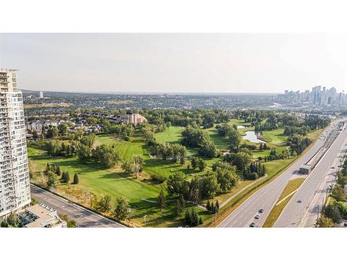 101-1629 38 Street Sw, Calgary, AB - Outdoor With View