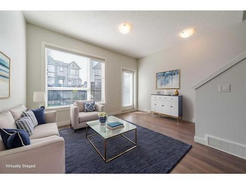 508-16 Evanscrest Park Nw, Calgary, AB - Indoor Photo Showing Living Room