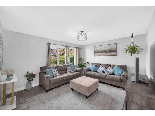 23 Abergale Place Ne, Calgary, AB - Indoor Photo Showing Living Room