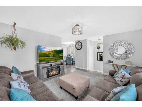 23 Abergale Place Ne, Calgary, AB - Indoor Photo Showing Living Room