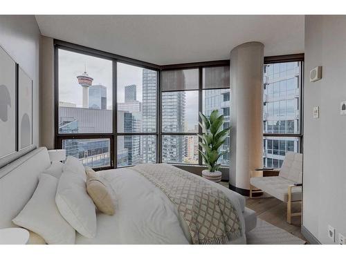 1904-220 12 Avenue Se, Calgary, AB - Indoor Photo Showing Bedroom