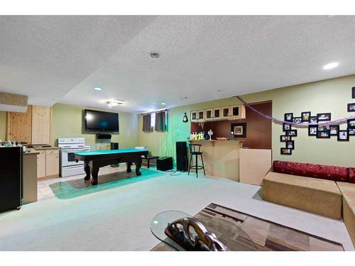 51 Saddlecrest Gardens Ne, Calgary, AB - Indoor