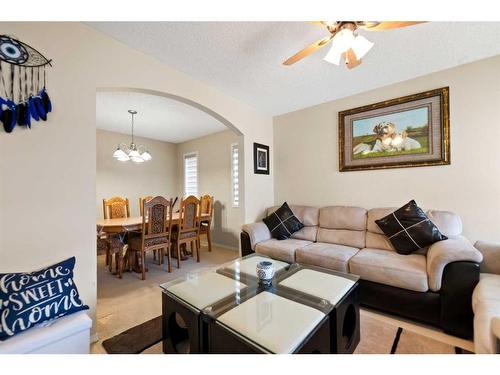 51 Saddlecrest Gardens Ne, Calgary, AB - Indoor Photo Showing Living Room