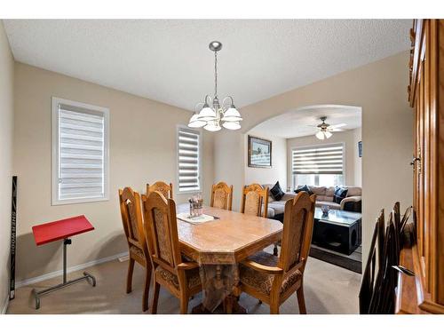 51 Saddlecrest Gardens Ne, Calgary, AB - Indoor Photo Showing Dining Room