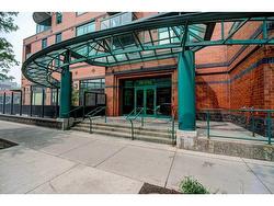 606-836 15 Avenue SW Calgary, AB T2R 1S2