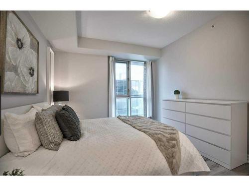 606-836 15 Avenue Sw, Calgary, AB - Indoor Photo Showing Bedroom