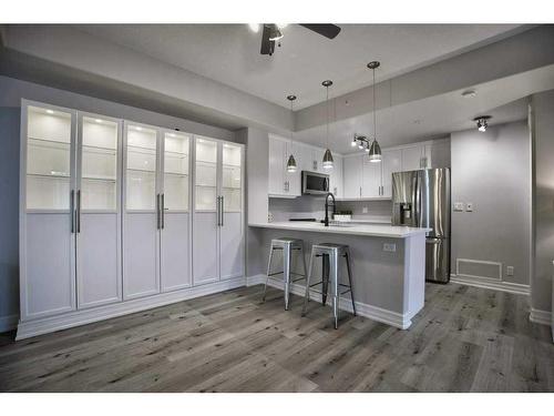 606-836 15 Avenue Sw, Calgary, AB - Indoor Photo Showing Kitchen With Stainless Steel Kitchen With Upgraded Kitchen