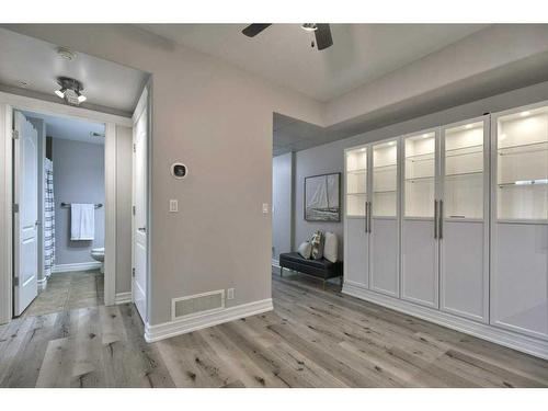 606-836 15 Avenue Sw, Calgary, AB - Indoor Photo Showing Other Room