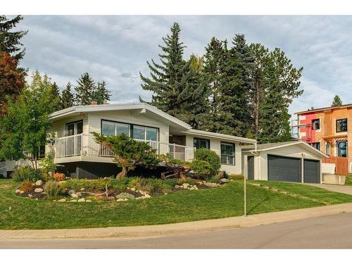 80 Cromwell Avenue Nw, Calgary, AB - Outdoor With Deck Patio Veranda