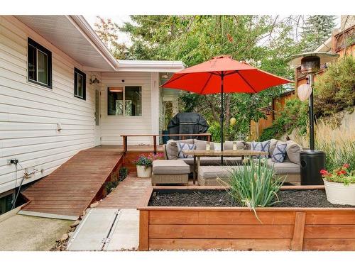 80 Cromwell Avenue Nw, Calgary, AB - Outdoor With Deck Patio Veranda With Exterior