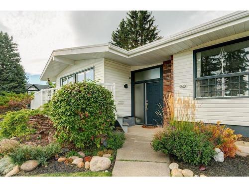 80 Cromwell Avenue Nw, Calgary, AB - Outdoor