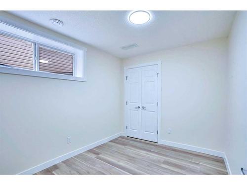 7746 Laguna Way Ne, Calgary, AB - Indoor Photo Showing Other Room