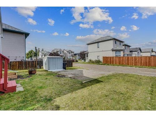 7746 Laguna Way Ne, Calgary, AB - Outdoor