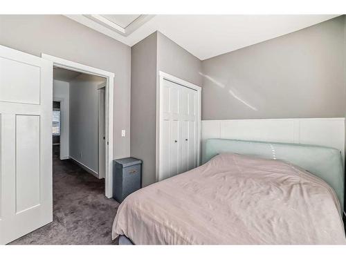 109 Evanston Manor Nw, Calgary, AB - Indoor Photo Showing Bedroom