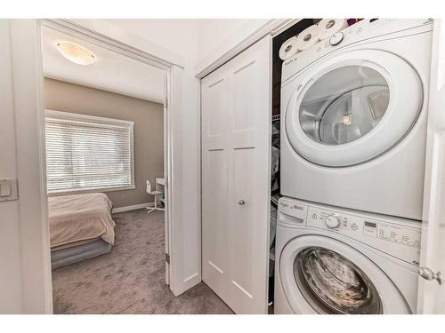 109 Evanston Manor Nw, Calgary, AB - Indoor Photo Showing Laundry Room