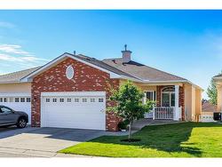 34-99 Christie Point SW Calgary, AB T3H 3K8