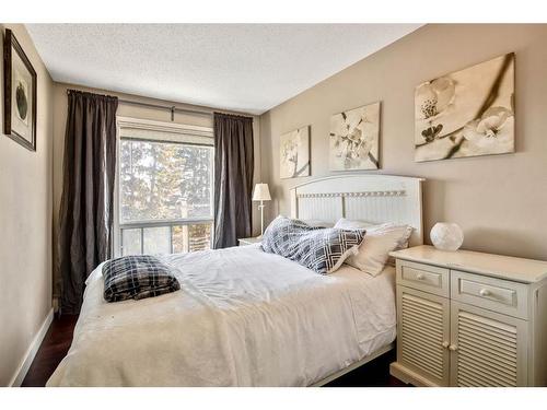 404-1919 17 Avenue Sw, Calgary, AB - Indoor Photo Showing Bedroom