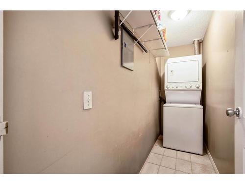 404-1919 17 Avenue Sw, Calgary, AB - Indoor Photo Showing Laundry Room