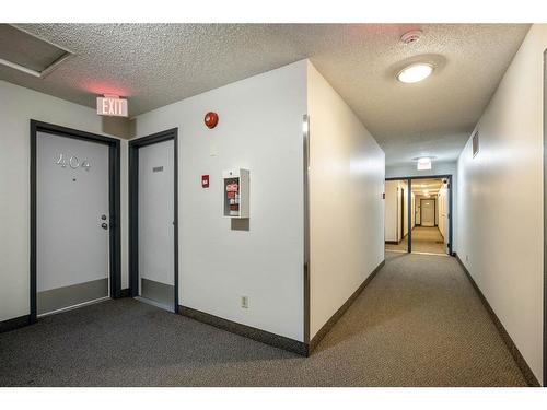 404-1919 17 Avenue Sw, Calgary, AB - Indoor Photo Showing Other Room