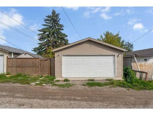 1327B 35 Street Se, Calgary, AB - Outdoor With Exterior