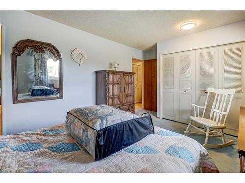 6 Radcliffe Crescent Se, Calgary, AB - Indoor Photo Showing Bedroom