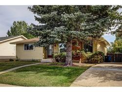 6 Radcliffe Crescent SE Calgary, AB T2A 5X2