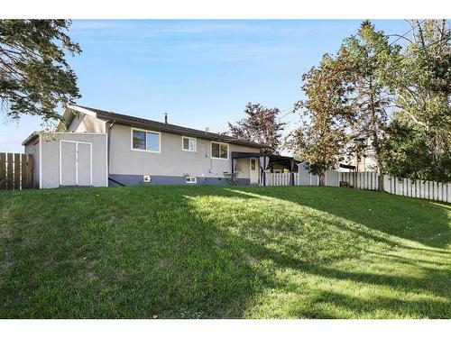 12 Harmon Place Sw, Calgary, AB - Outdoor