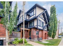 1-420 8 Street NW Calgary, AB T2N 2S3