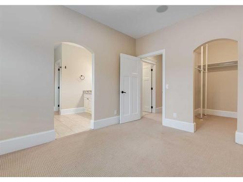 1-420 8 Street Nw, Calgary, AB - Indoor Photo Showing Other Room