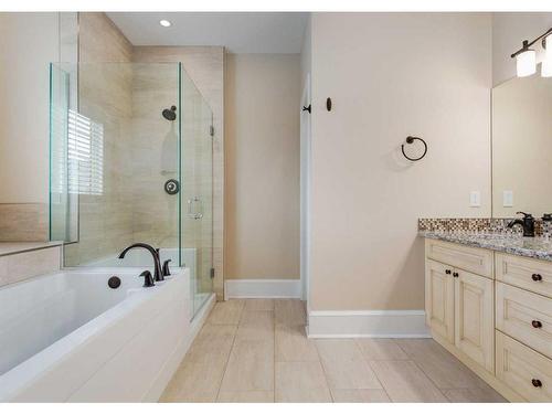 1-420 8 Street Nw, Calgary, AB - Indoor Photo Showing Bathroom