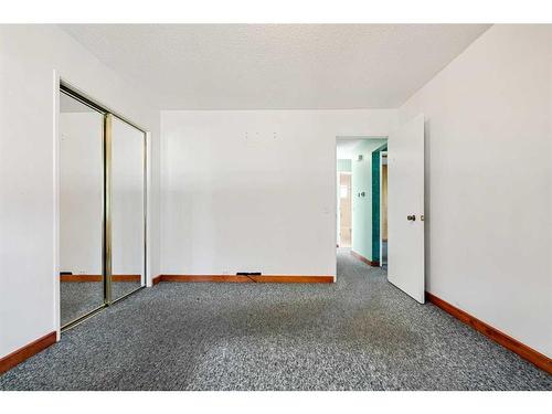 10727 Mapleshire Crescent Se, Calgary, AB - Indoor Photo Showing Other Room