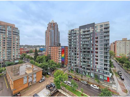 1004-733 14 Avenue Sw, Calgary, AB - Outdoor With Facade