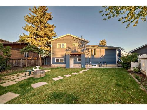 11 Templeson Way Ne, Calgary, AB - Outdoor