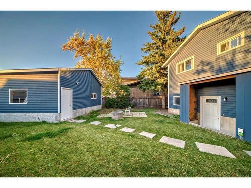 11 Templeson Way Ne, Calgary, AB - Outdoor